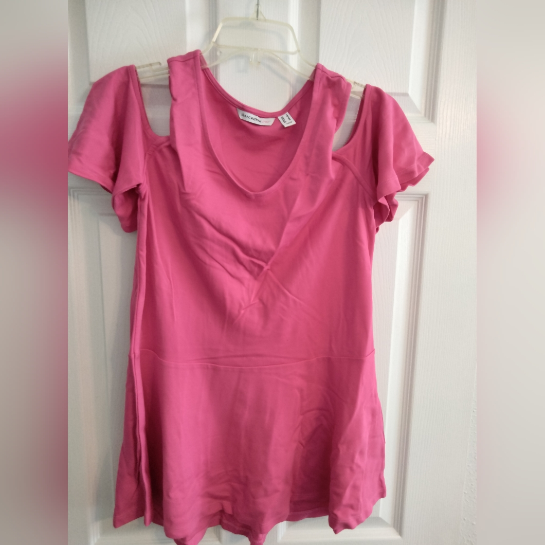Isaacmizrahi Woman Pink Cold-Shoulder Size S Ruffle Bottom